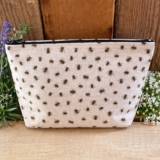 Handmade Fabric Washbag – Natural Bee Design | Free UK Shipping