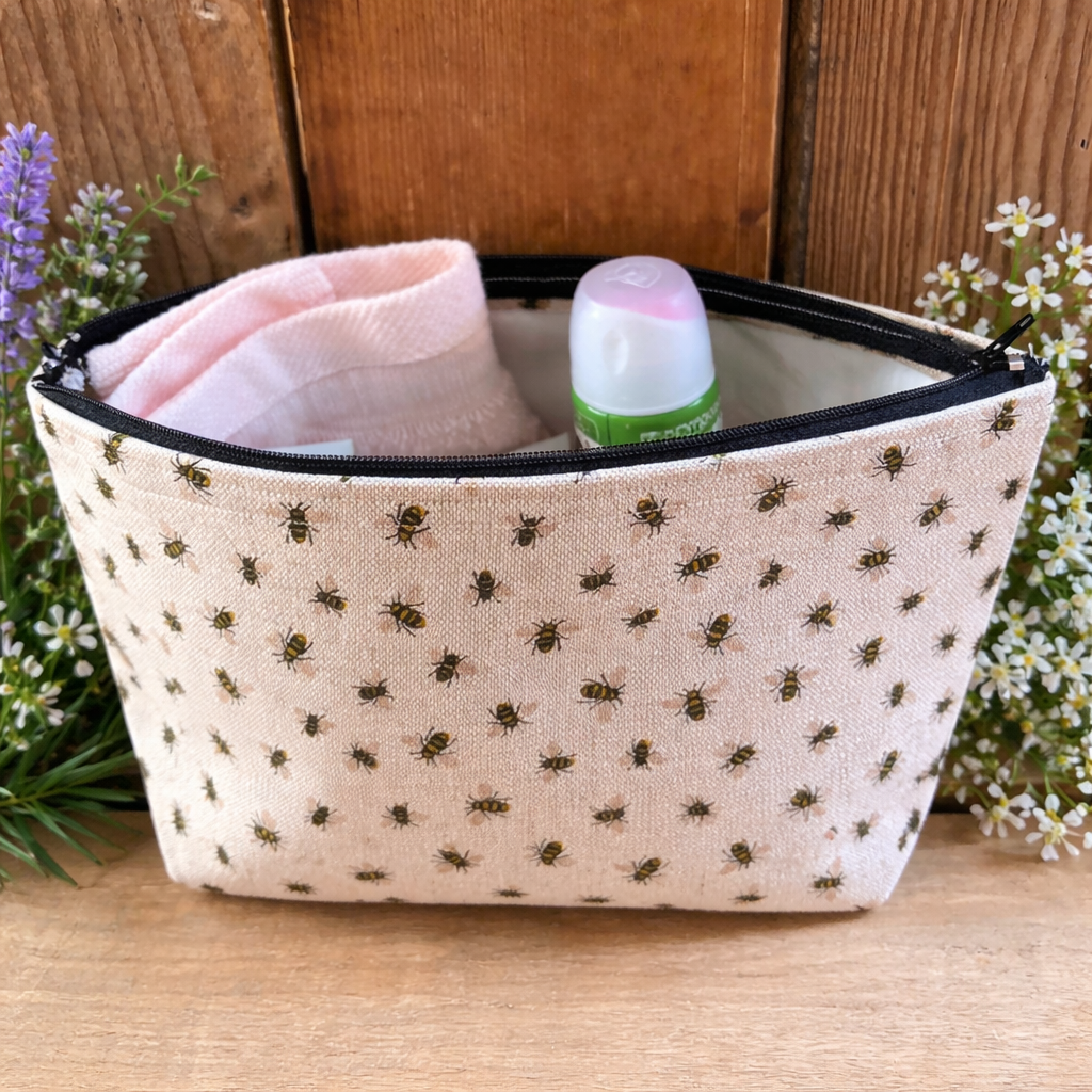 Handmade Fabric Washbag – Natural Bee Design | Free UK Shipping